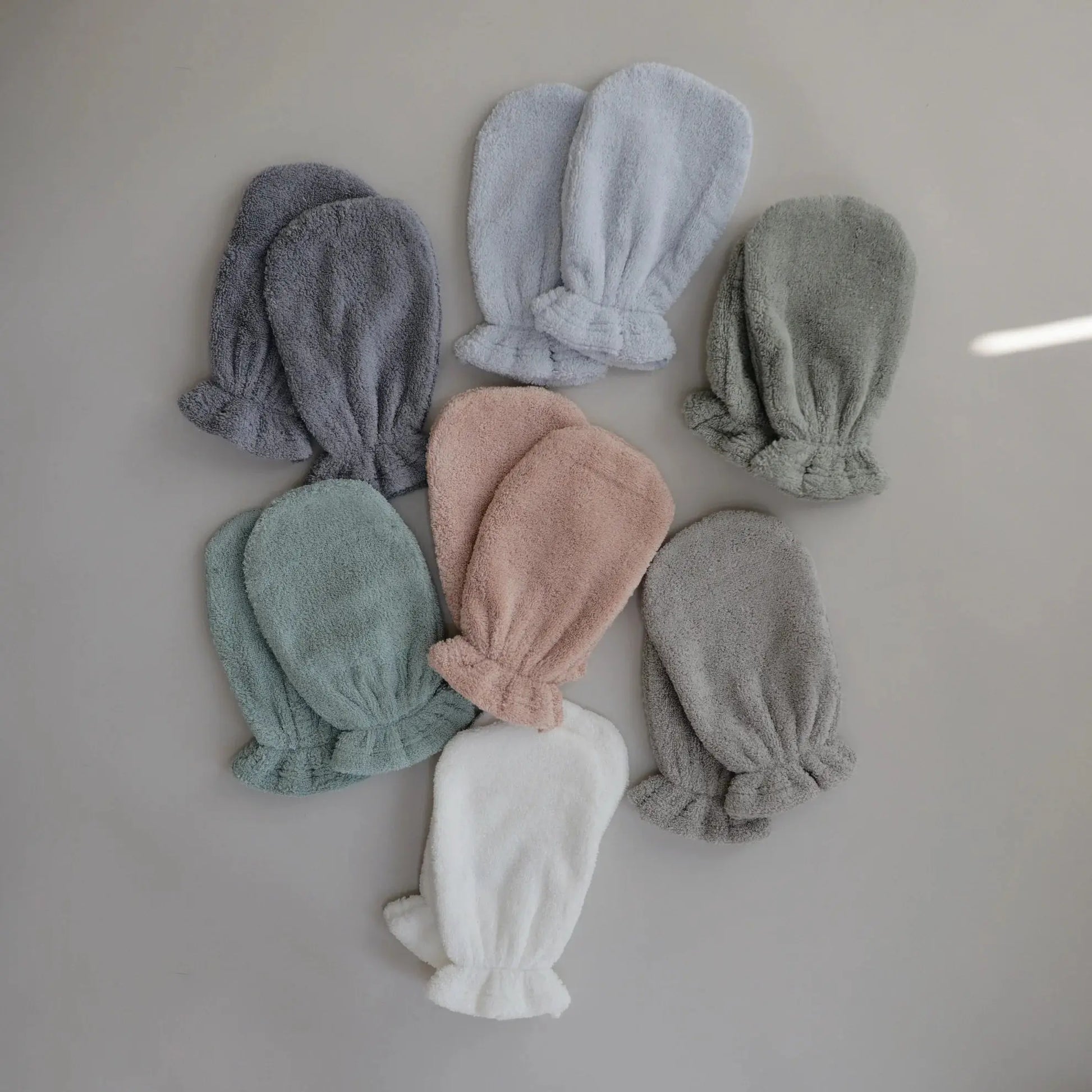 Lot de 2 gants de bain en coton biologique - Brouillard - Image #4