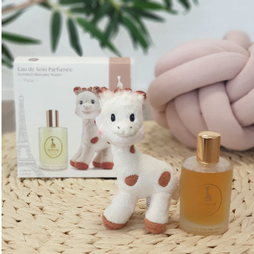 COFFRET EAU DE SOIN 100 ML SOPHIE LA GIRAFE + SOPHIE JOUET DOUX 17 CM