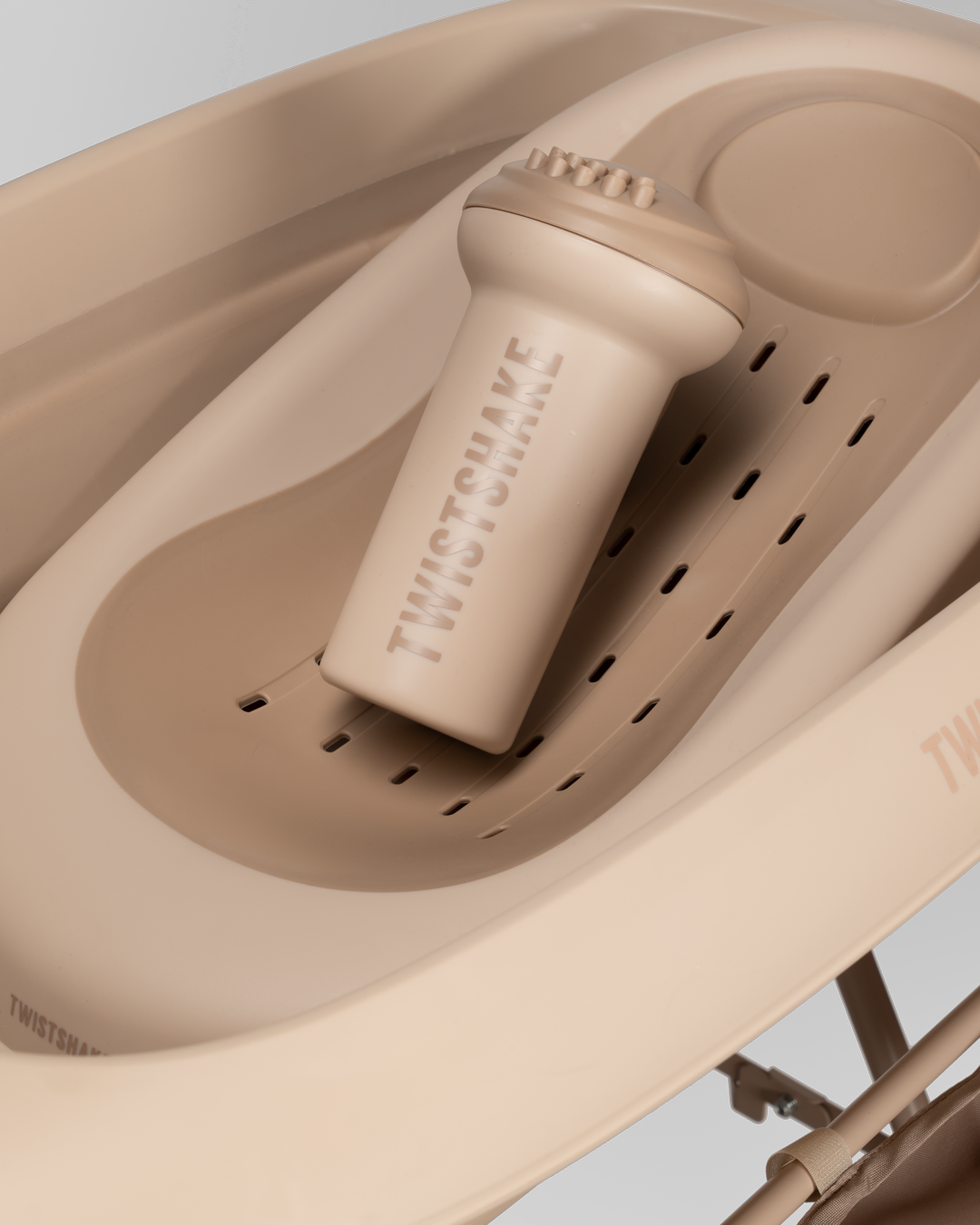 Twistshake Baignoire, Transat de Bain, Rinceur & 6 Jouets, – Mocha